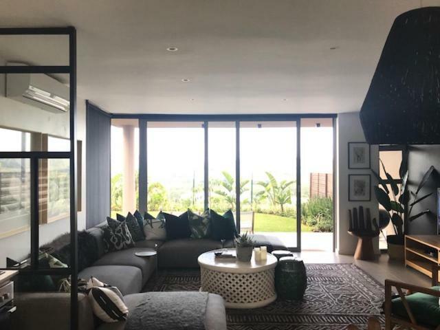 Apartment 55 Zimbali Wedge *
